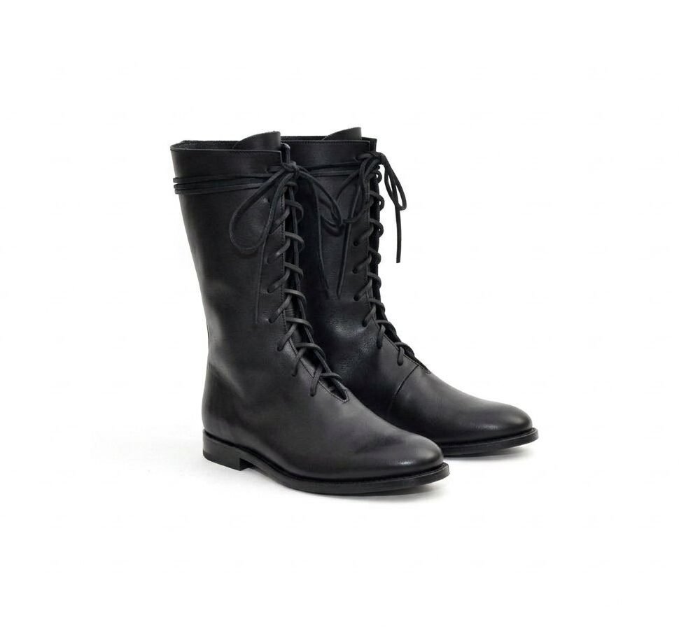Brown Medieval Riding Boots with Wrap-Around Lace - Image 5
