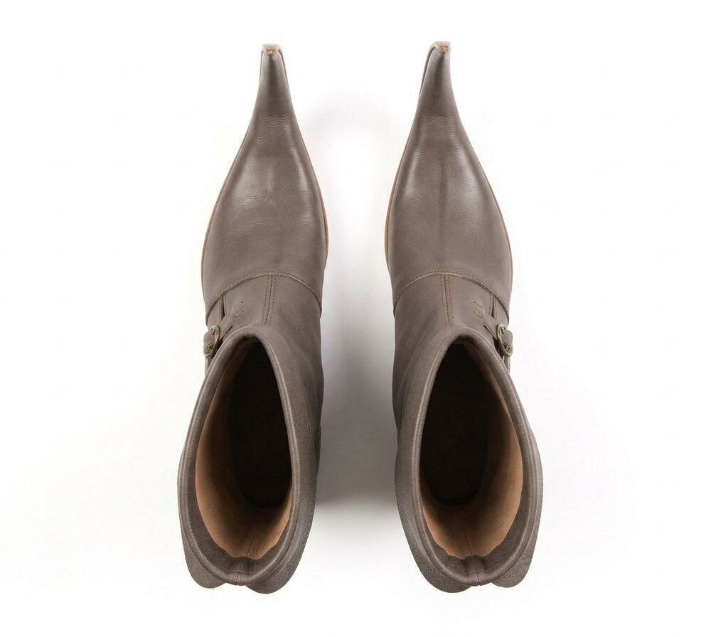 Medieval Pointed Boots – Buckled, Handmade Leather - Image 5